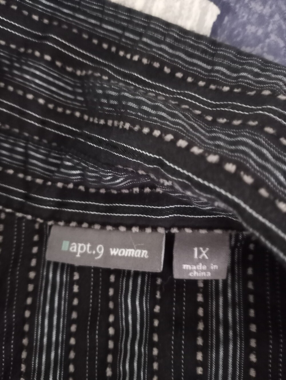 👠APT 9 Plus Size Top👠 - Picture 2 of 3